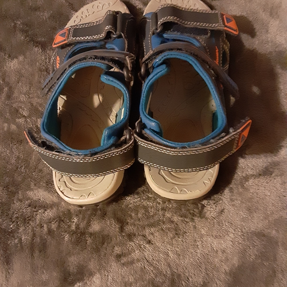 Eddie Bauer boys sandals - Picture 2 of 5